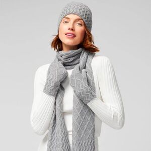 NWOT Rhinestone patterned scarf